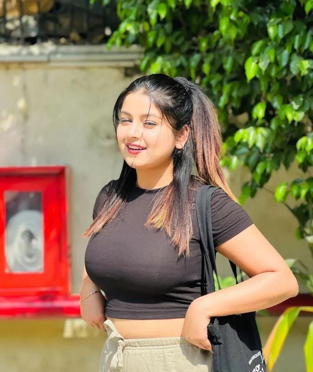 Profile of Aisha Sharma, a provider of Udaipur escort services.
